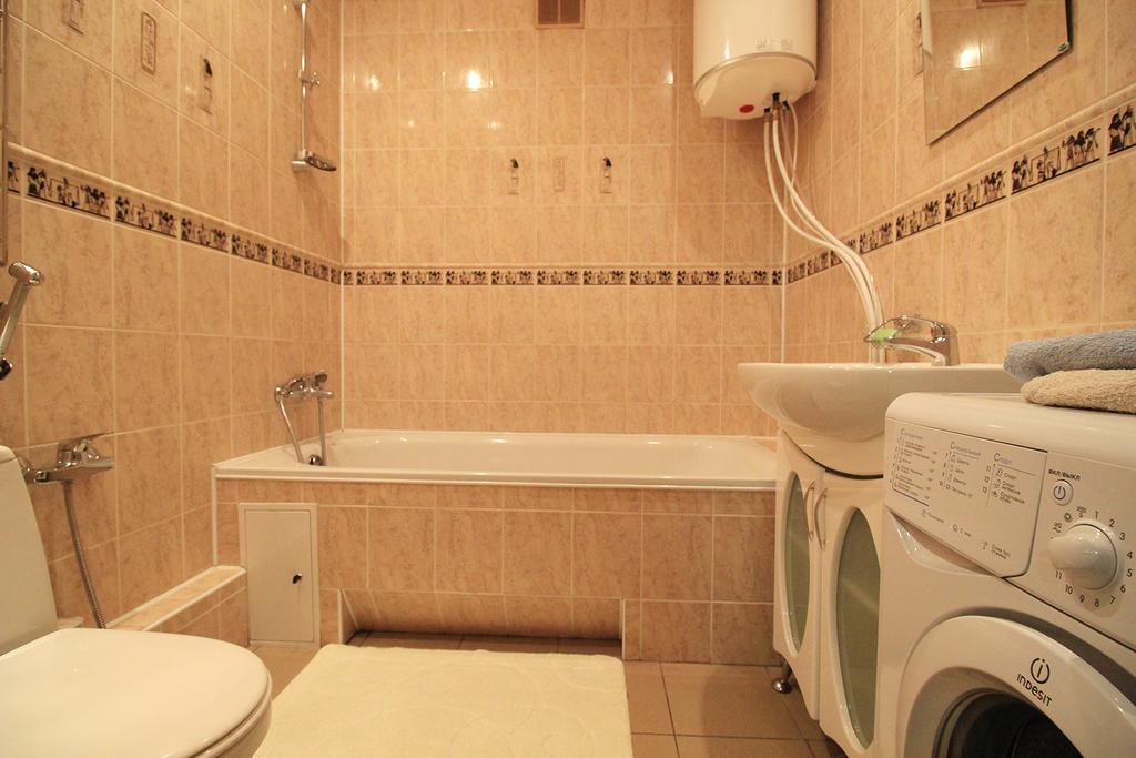 Apartment Poznyaky-Bazhana Kiev Esterno foto