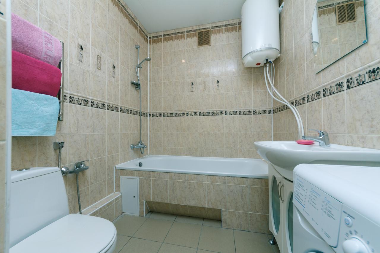 Apartment Poznyaky-Bazhana Kiev Esterno foto